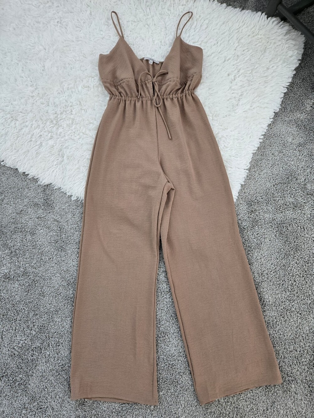 Papaya tie-front bodice wide-leg jumpsuit. Brown. Size small.